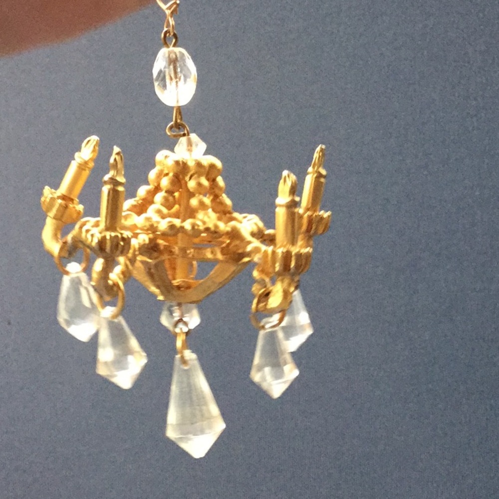 Chandelier earrings